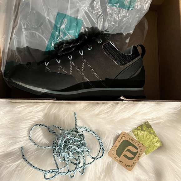 SCARPA Crux wmns hiking shoe EU 38 / US 7 *LIKE NEW* in box - Picture 6 of 8